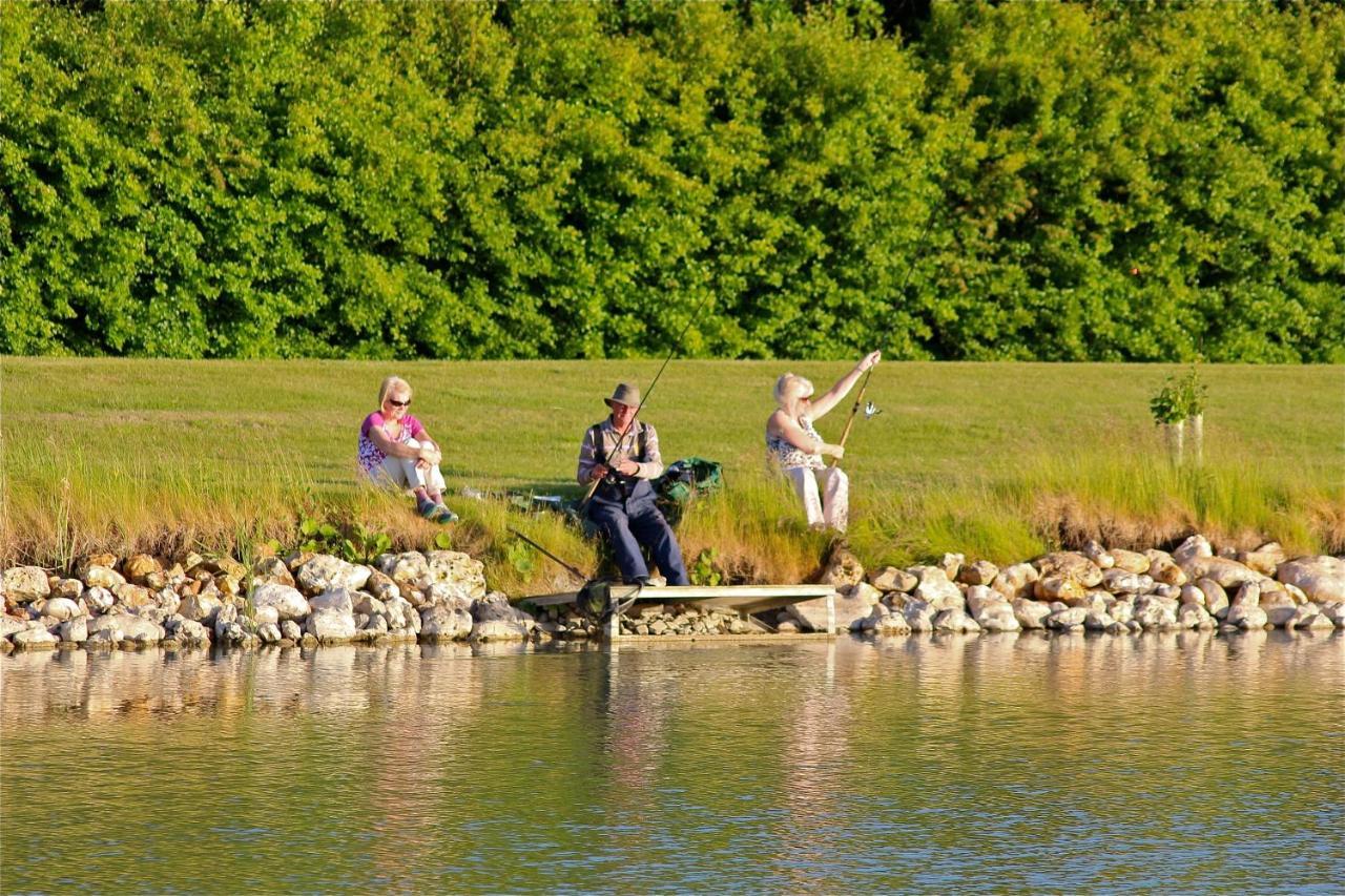 Fields End Lodges Doddington  Bagian luar foto