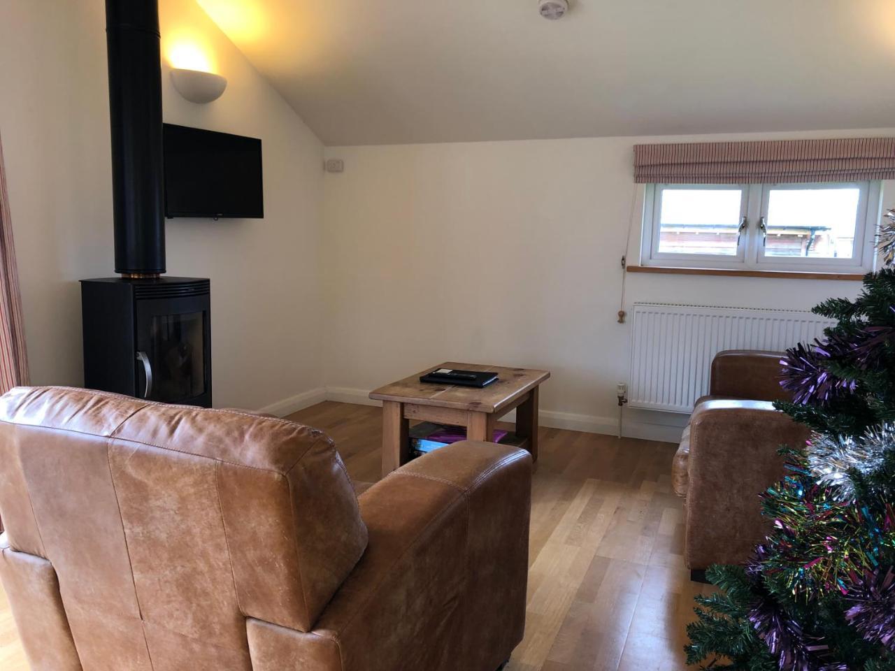 Fields End Lodges Doddington  Bagian luar foto