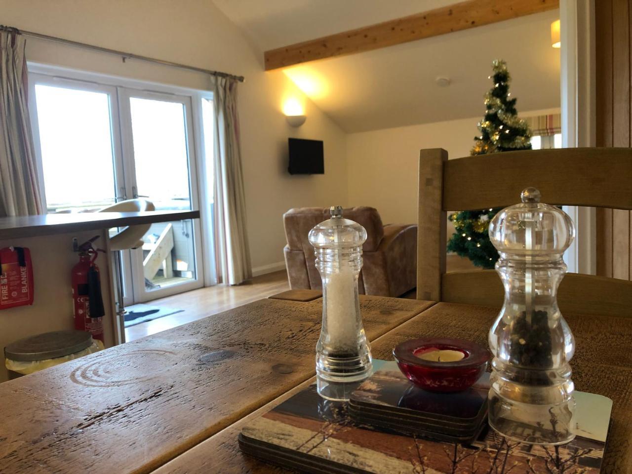 Fields End Lodges Doddington  Bagian luar foto