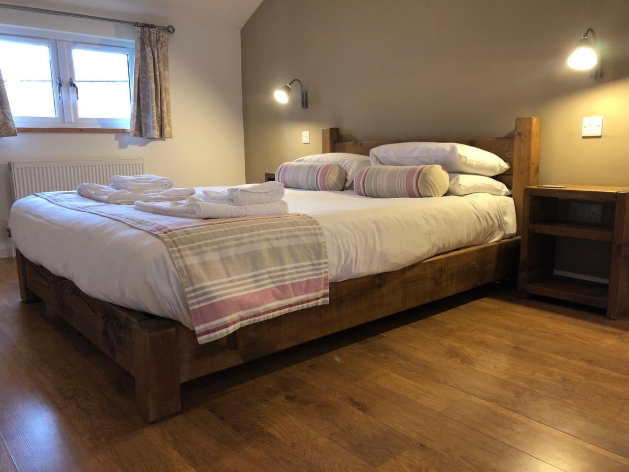 Fields End Lodges Doddington  Bagian luar foto